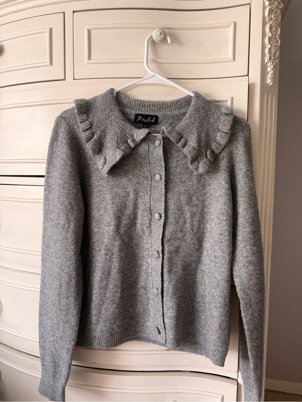 Marled Gray Ruffle-Collar Button-Up Cardigan
